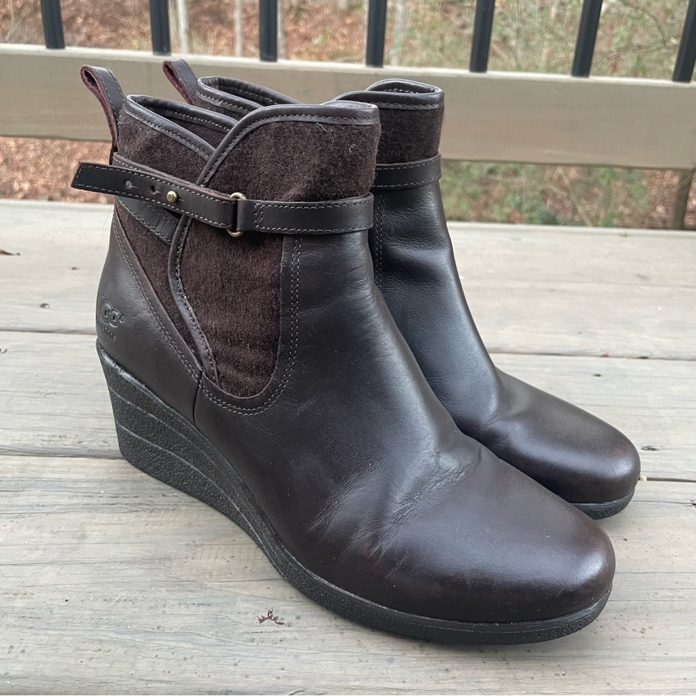UGG Stout Emalie Brown Leather Ankle Wedge Boots size 9 - Picture 2 of 16